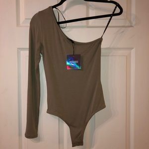 One shoulder bodysuit